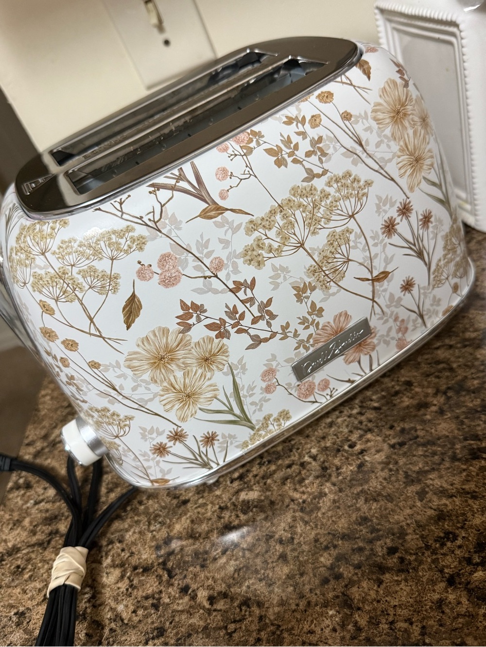Dwellstudio Cream Floral 2-Slice Toaster